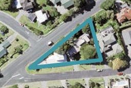 2/30 Browns Bay Road, Rothesay Bay, Auckland
