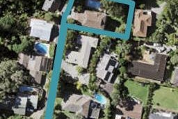 8 Paparoa Road, Cockle Bay, Auckland