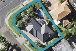 2 Ramoana Mews, Shelly Park, Auckland