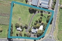 393 State Highway 16, Kumeu