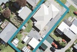 25 Parrs Cross Road, Henderson, Auckland