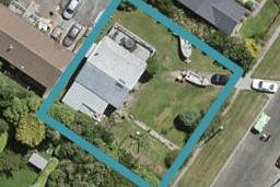 77 Burrows Street, Bluff