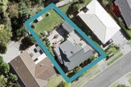 22 Taupiko Place, Green Bay, Auckland