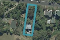 42 Greenacres Street, Macandrew Bay, Dunedin