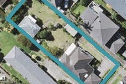11 Otakau Road, Milford, Auckland