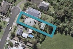 16 Mckellar Street, Oakura, Oakura