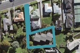 2/71 Pupuke Road, Northcote, Auckland
