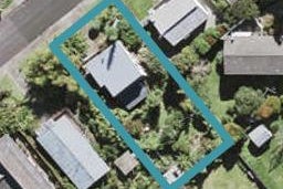 8 Oruamo Place, Beach Haven, Auckland