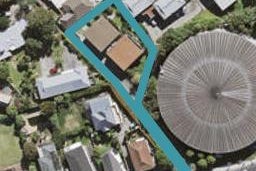 2/100 Pupuke Road, Hillcrest, Auckland