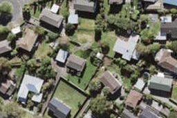 16E Saint Catherine Crescent, West Harbour, Auckland