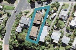 2/3 Waiake Street, Torbay, Auckland