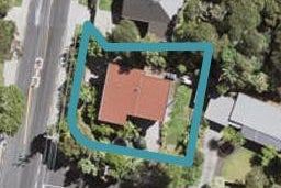 76 Woodfern Crescent, Titirangi, Auckland