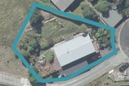 16 Springdon Avenue, Sawyers Bay, Port Chalmers