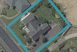28 Bayne Terrace, Macandrew Bay, Dunedin