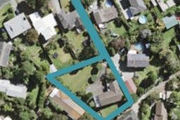 8A Easter Parade, Glen Eden, Auckland