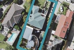 2/13 Bevyn Street, Castor Bay, Auckland