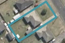 9 Kittyhawk Row, Bulls, Bulls