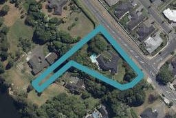 1867 River Road, Flagstaff, Hamilton