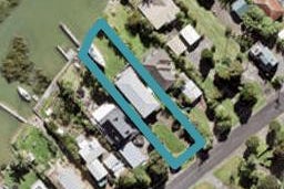 32 The Terrace, Herald Island, Auckland
