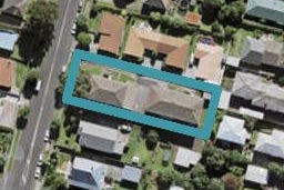 8/22 Fowlds Avenue, Sandringham, Auckland