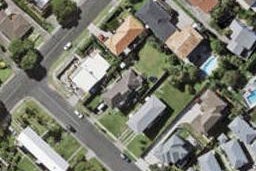 2/25 Dallinghoe Crescent, Milford, Auckland
