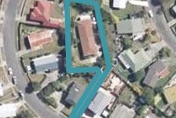 2/10 NEWBURN GR, Wainuiomata, Lower Hutt