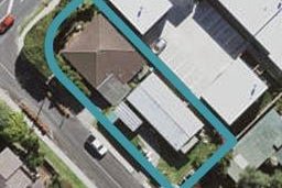 2/71 Potter Avenue, Northcote, Auckland