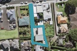 2/521 Mount Albert Road, Three Kings, Auckland