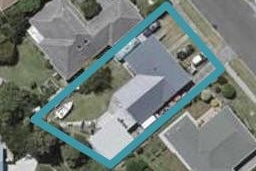 6 Awanui Drive, Waikanae