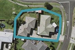 1/1 Lowburn Place, Clover Park, Auckland