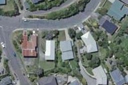 12 Somes Crescent, Newlands, Wellington
