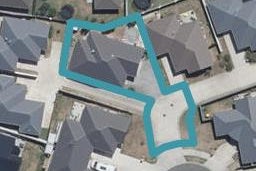 23 Landmark Court, Huntington, Hamilton