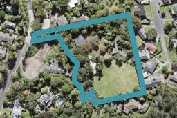 6 South Lynn Road, Titirangi, Auckland
