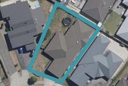 15 Compton Grove, Huntington, Hamilton