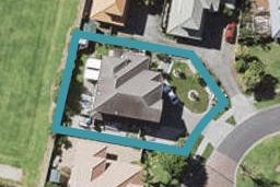 7 Belsomet Place, Golflands, Auckland