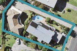 1/10 Burford Place, Mellons Bay, Auckland