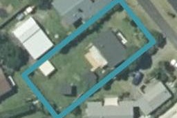 24 Robyn Crescent, Hahei