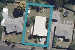 11 Barrie Crescent, Silverdale, Hamilton