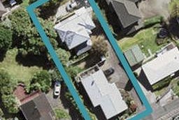 1/16 Sunset Road, Unsworth Heights, Auckland