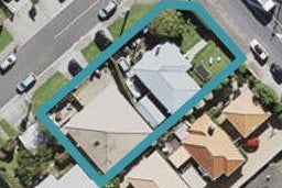 1/2 Roskill Way, Three Kings, Auckland