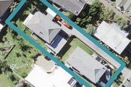 2/11 Kiteroa Terrace, Rothesay Bay, Auckland