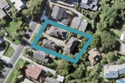 2/27 Luplau Crescent, Howick, Auckland