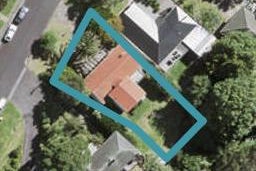 27 Fairmount Road, Titirangi, Auckland