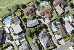 2/17 Gulf Crest, Bucklands Beach, Auckland