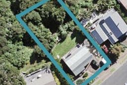 7 Kennedy Point Road, Surfdale, Waiheke Island