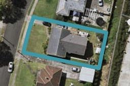 43 Featherston Crescent, Otara, Auckland