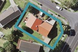 2 Acland Place, Botany Downs, Auckland
