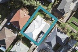 8 Stanton Terrace, Lynfield, Auckland