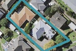 2/17 Otakau Road, Milford, Auckland