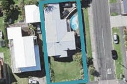 12 Old Lake Road, Narrow Neck, Auckland